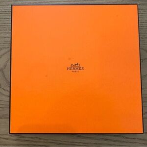 Hermès Paris Orange Gift Box